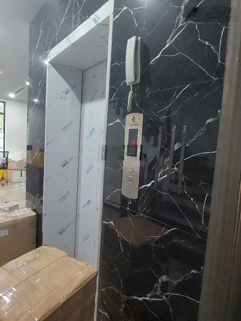 Bán biệt thự đường Nguyễn Xiển - view đẹp chính chủ - 80m2, 24 tỷ VND