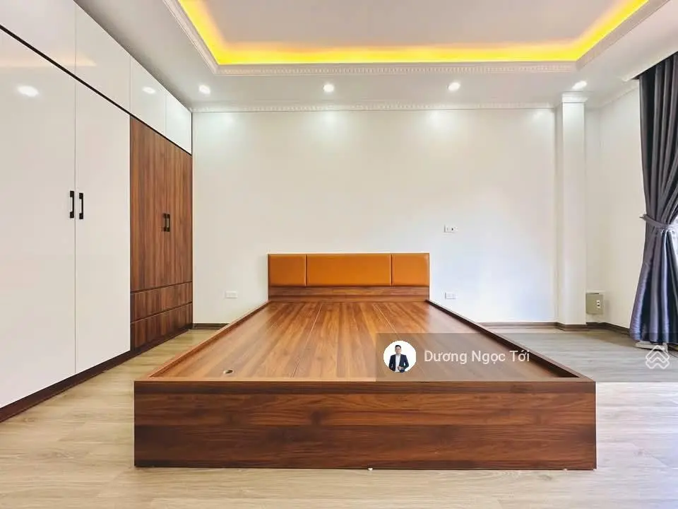 Bán nhà riêng tại Đ.Cầu Giấy, 11,99 tỷ, 46m2, 6 tầng, 12PN, 12WC, giá cực chất!