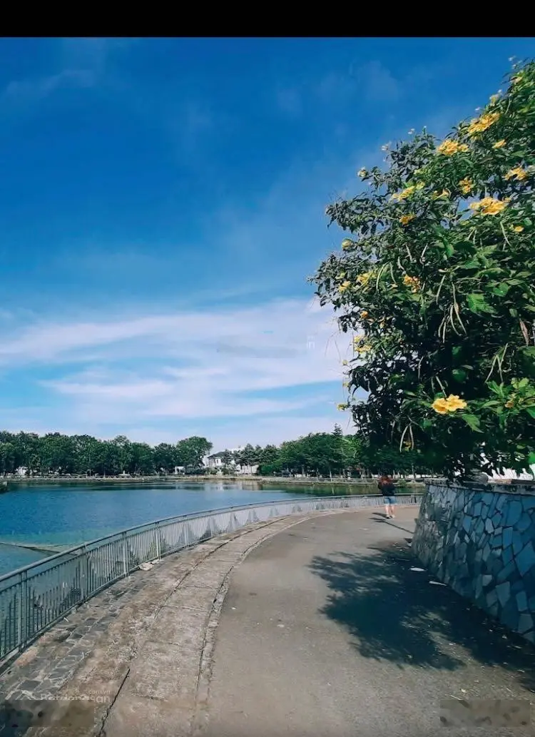 Bán lô đất đối diện công viên ven hồ cực kỳ mát mẻ-có thể ở-đầu tư-kinh doanh, 130m2, 1,7tỷ
