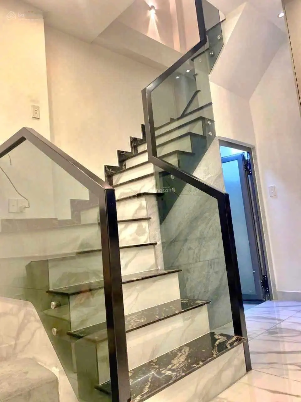 Chủ cần bán nhà đẹp - phạm văn chiêu, p.14, gò vấp- giá 4,3 tỷ, gần ngã 4 quang trung
