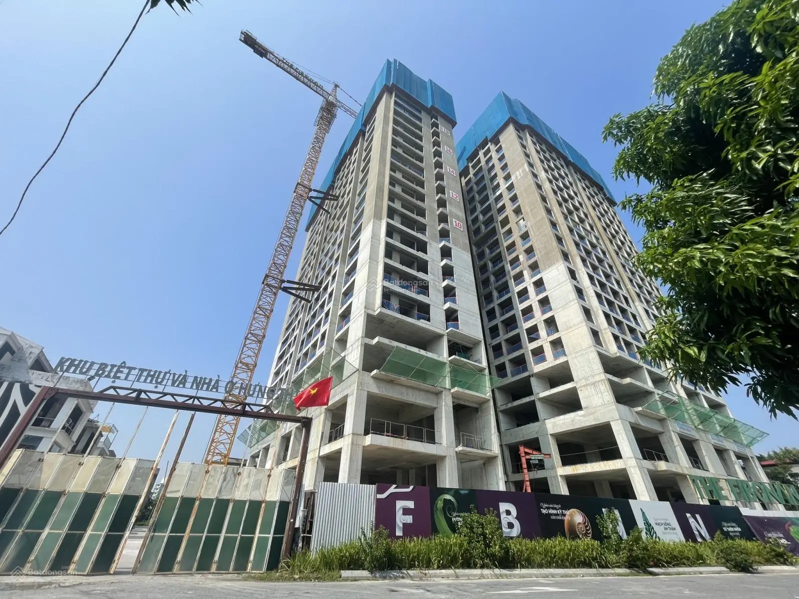 Bán căn hộ 2Pn tầng cao chung cư The Fibonan 3,6 tỷ