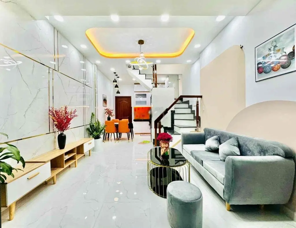 Giá đầu tư, Đường Láng, 41m2*5T, 30m ra phố, 2 thoáng, nhỉnh 4 tỷ