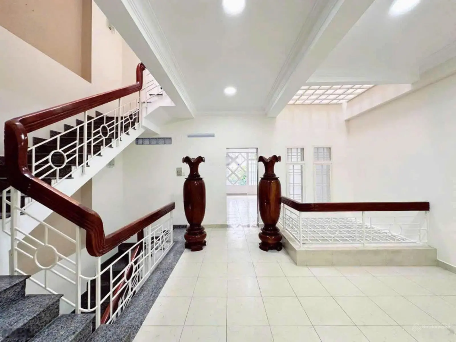 Bán MT Hoa Lan, Phường 2, Phú Nhuận (4x16m) giá 25 tỷ còn TL