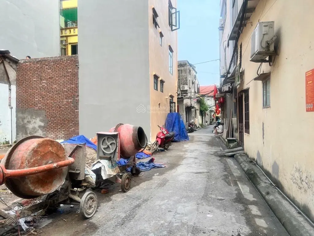 Chính chủ bán mảnh đất đẹp phố ngô gia tự.thanh am.thượng thanh.long biên 5 tỷ ô tô vào đất