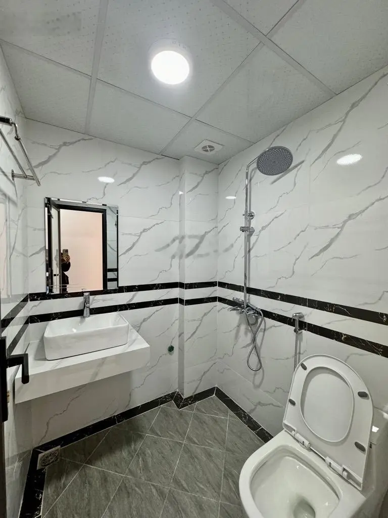 Bán nhà Khu Yên Sở - Tam Trinh, 41m/5 tầng mới Kính Koong, Chỉ Nhình #6TỶ còn thương lượng mạnh