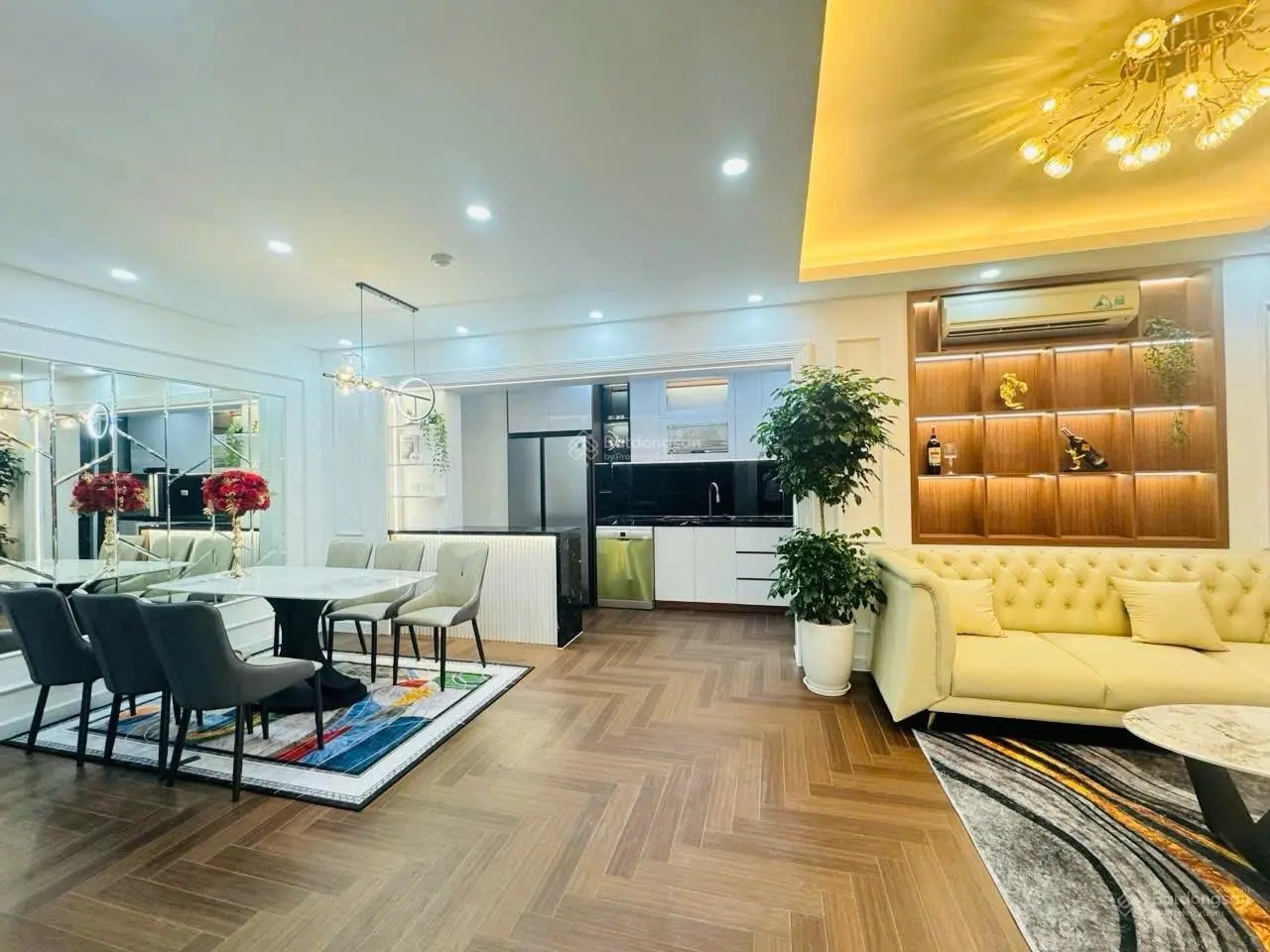 Hàng hiếm. Thiết kế hiện đại, đẹp không tì vết, hưởng trọn tinh hoa giúp chủ nhân nâng tầm đẳng cấp