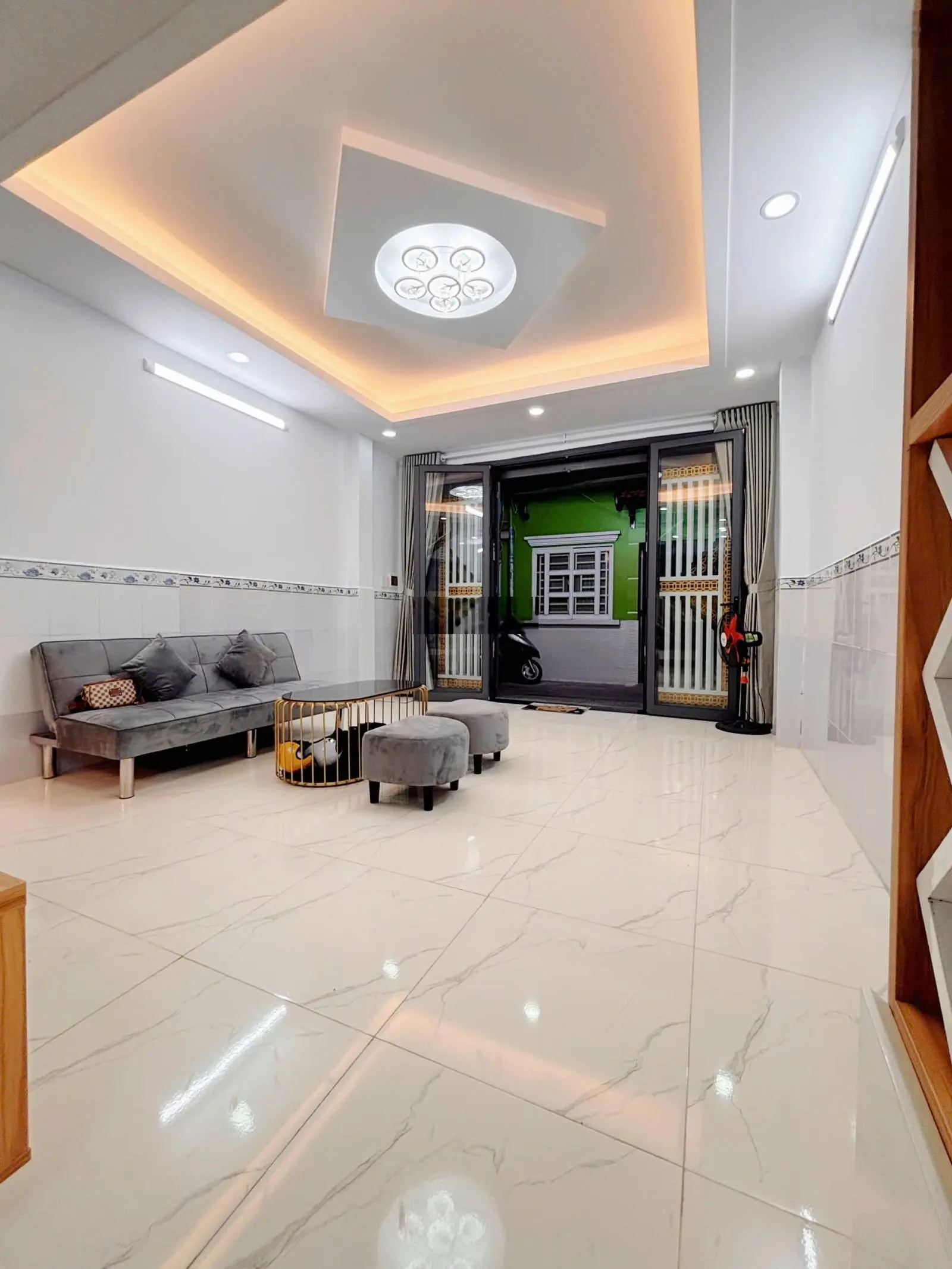 Nhà đẹp có nội thất đường Trương Phước Phan - 2 phòng ngủ