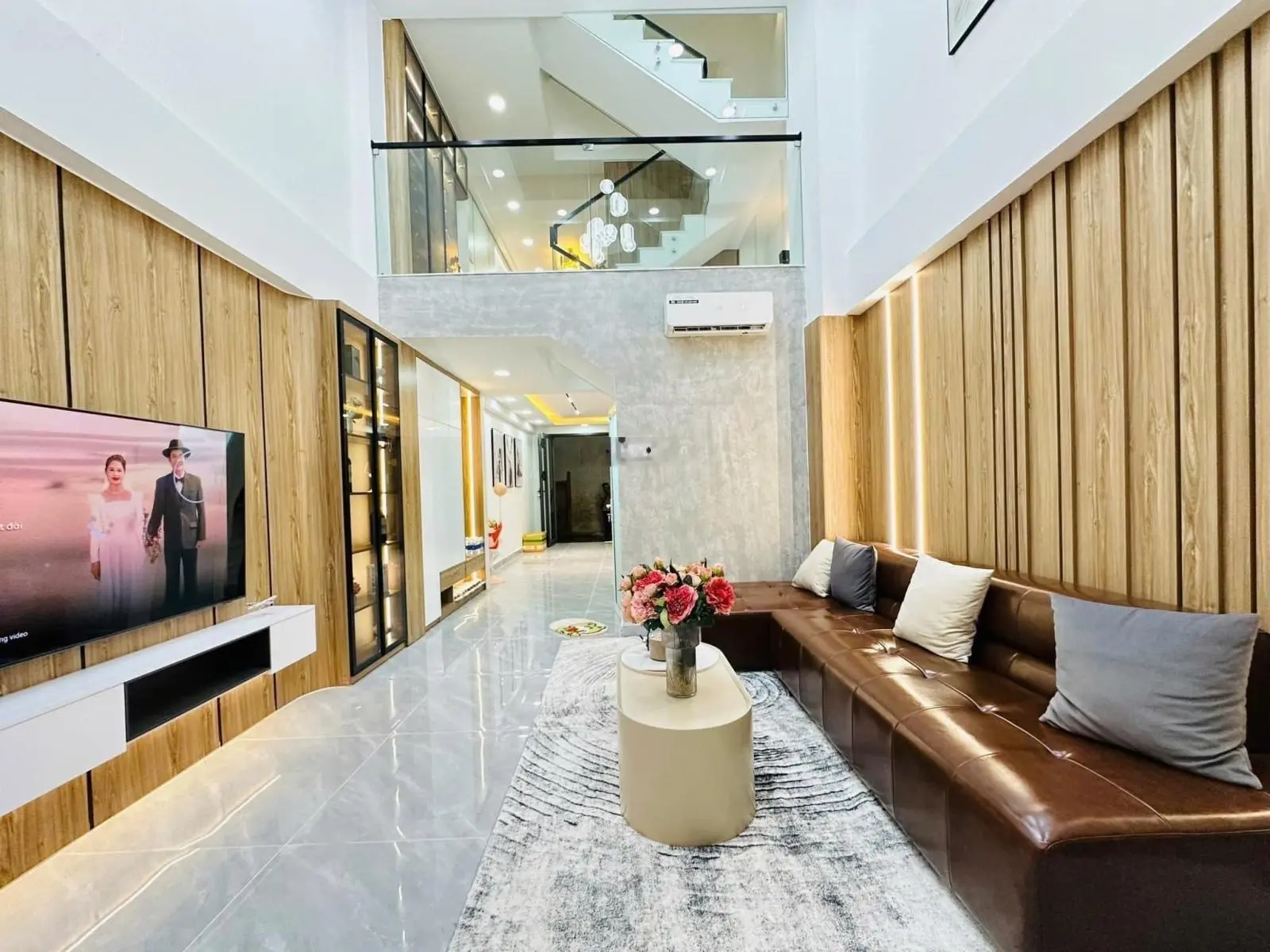 Super Luxury kinh doanh siêu đỉnh Tân Vĩnh, P6, Q4. DT: 56m2 sổ riêng, đang cho thuê 25tr