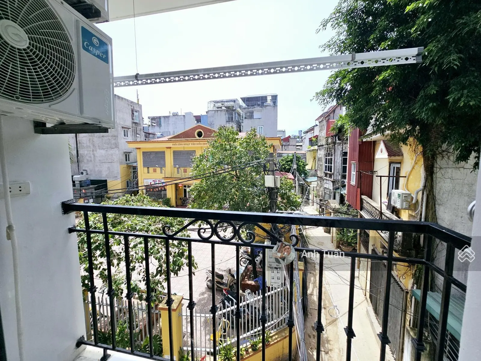 Bán căn hộ 2PN - Full nội thất - Gần Hồ Tây - Ô tô đỗ cửa