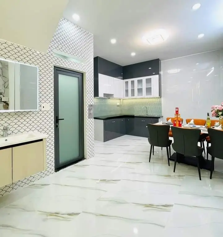 Bán căn nhà Phạm Văn Chiêu, Phường 14, Gò Vấp 53,4m2 giá 3ty250 sổ sẵn
