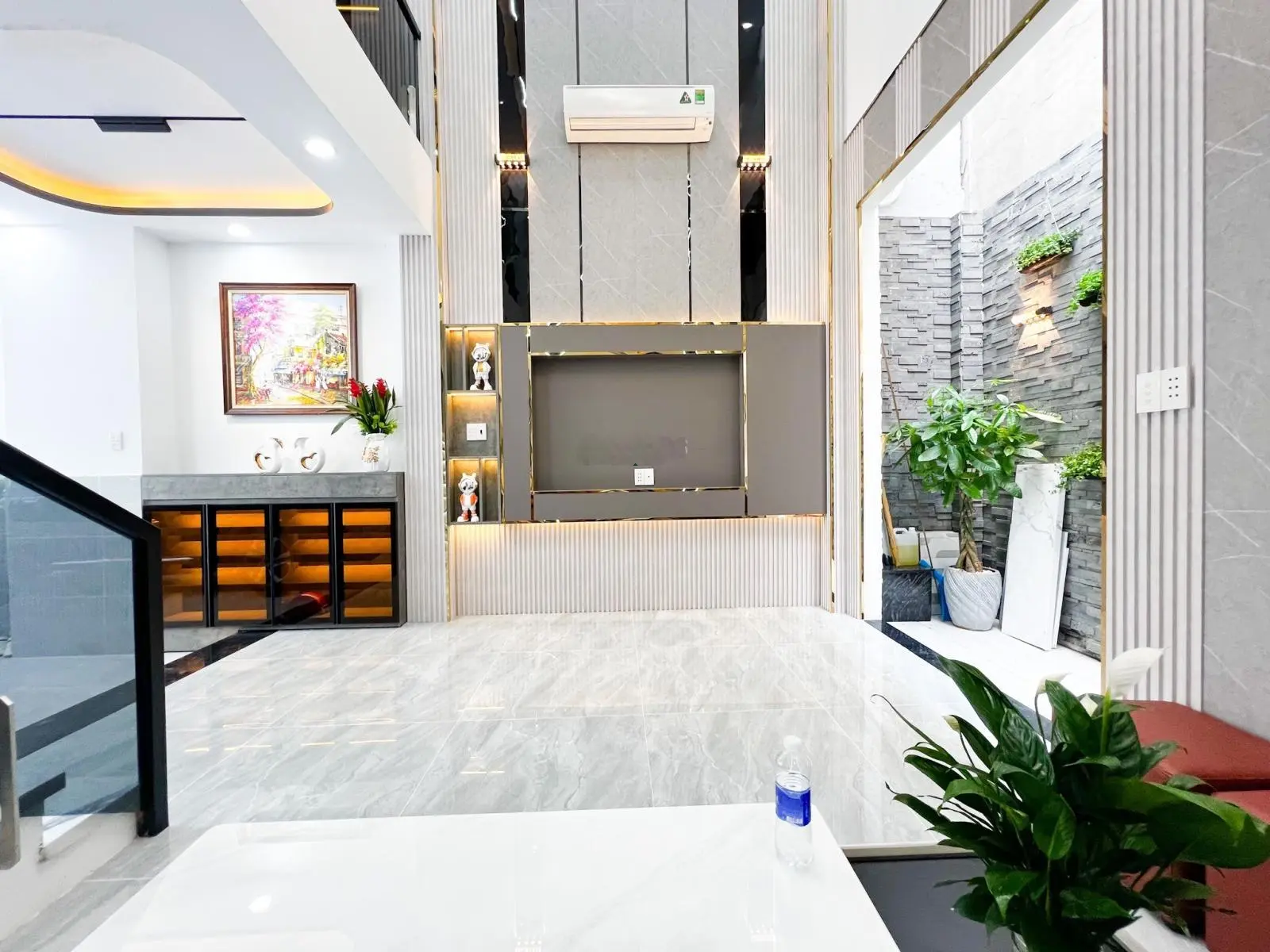 Bán nhà mới full nội thất CN 50,3m2 hoàn công đường xe hơi vào nhà gần quận 7