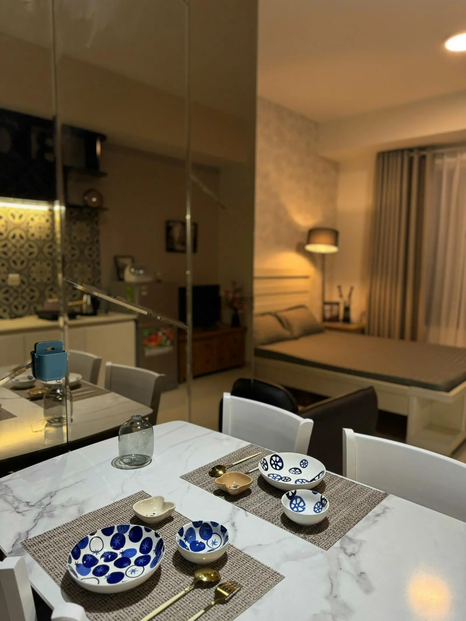 Bán gấp căn hộ OT tại the Sun Avenue Q2.Nhà đẹp nội thất chỉnh chủ full mới.
