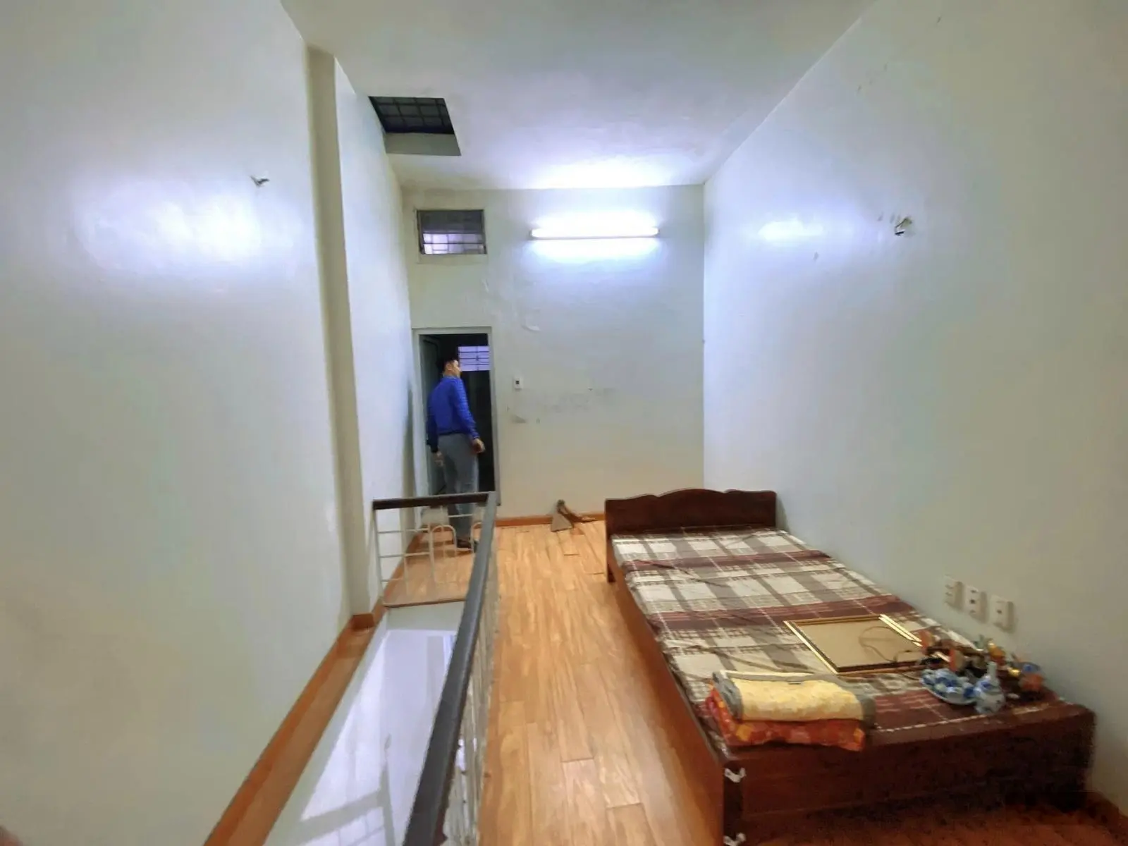 Bán nhà ngõ 42 Giang Văn Minh ngõ thông văn minh ô tô cách nhà 15m 37m 4 tầng giá 6,5 tỷ