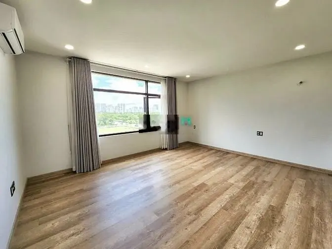 Bán căn hộ Mỹ Phát, Phú Mỹ Hưng lầu cao view thoáng giá tốt để ở