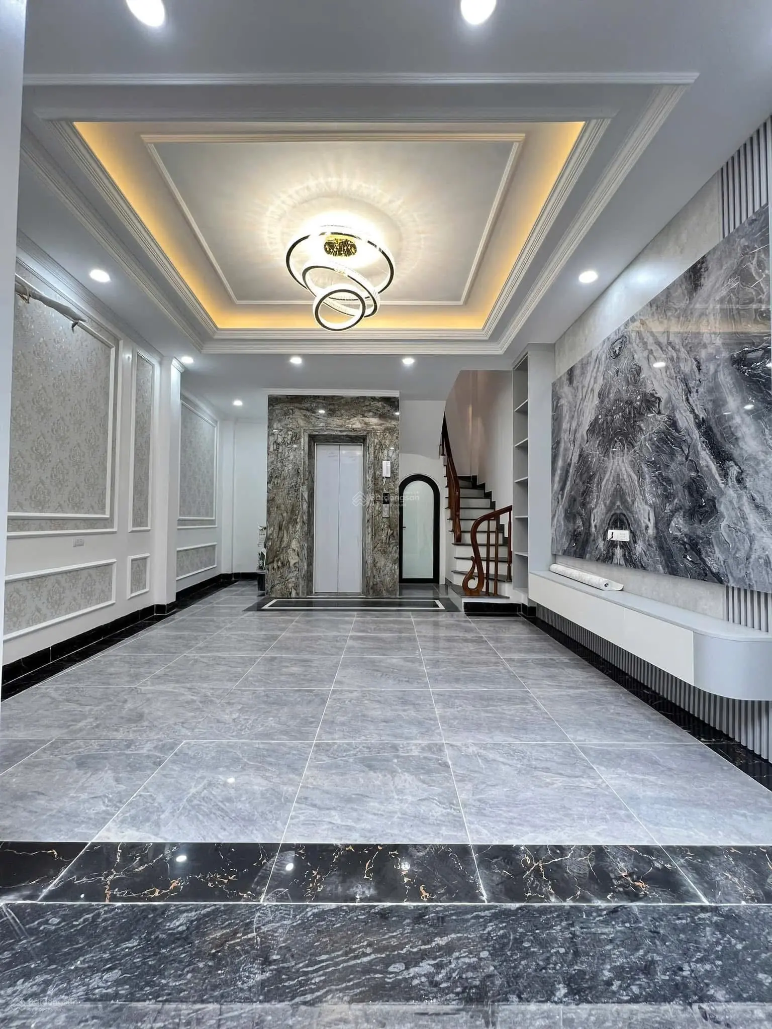 6 tầng thang máy nhà đẹp long lanh nội thất sang xịn 38 m2 - 6 tầng chỉ 8.9 tỷ