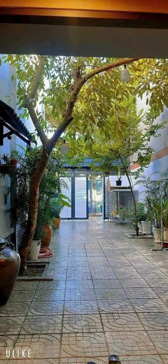 4 tỷ chê đắt giảm luôn còn 3ty750 nhà gác lửng 3phòng ngủ sân ô tô