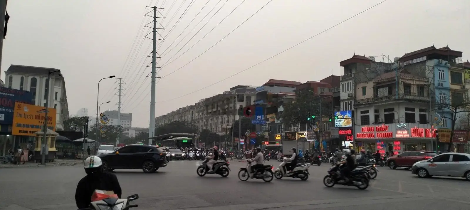Bán nhà 7 tầng Víp 2 mặt phố Vạn Phúc, Hà Đông, 150m2, Căn Góc, Dòng tiền gần 300 triệu