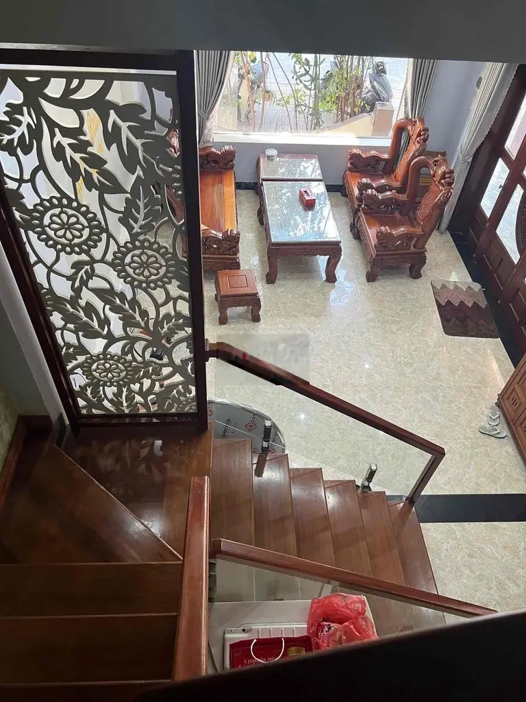 Bán nhà 2 tầng MT Hoà Thọ Đông kẹp kiệt . gần chợ cẩm lệ