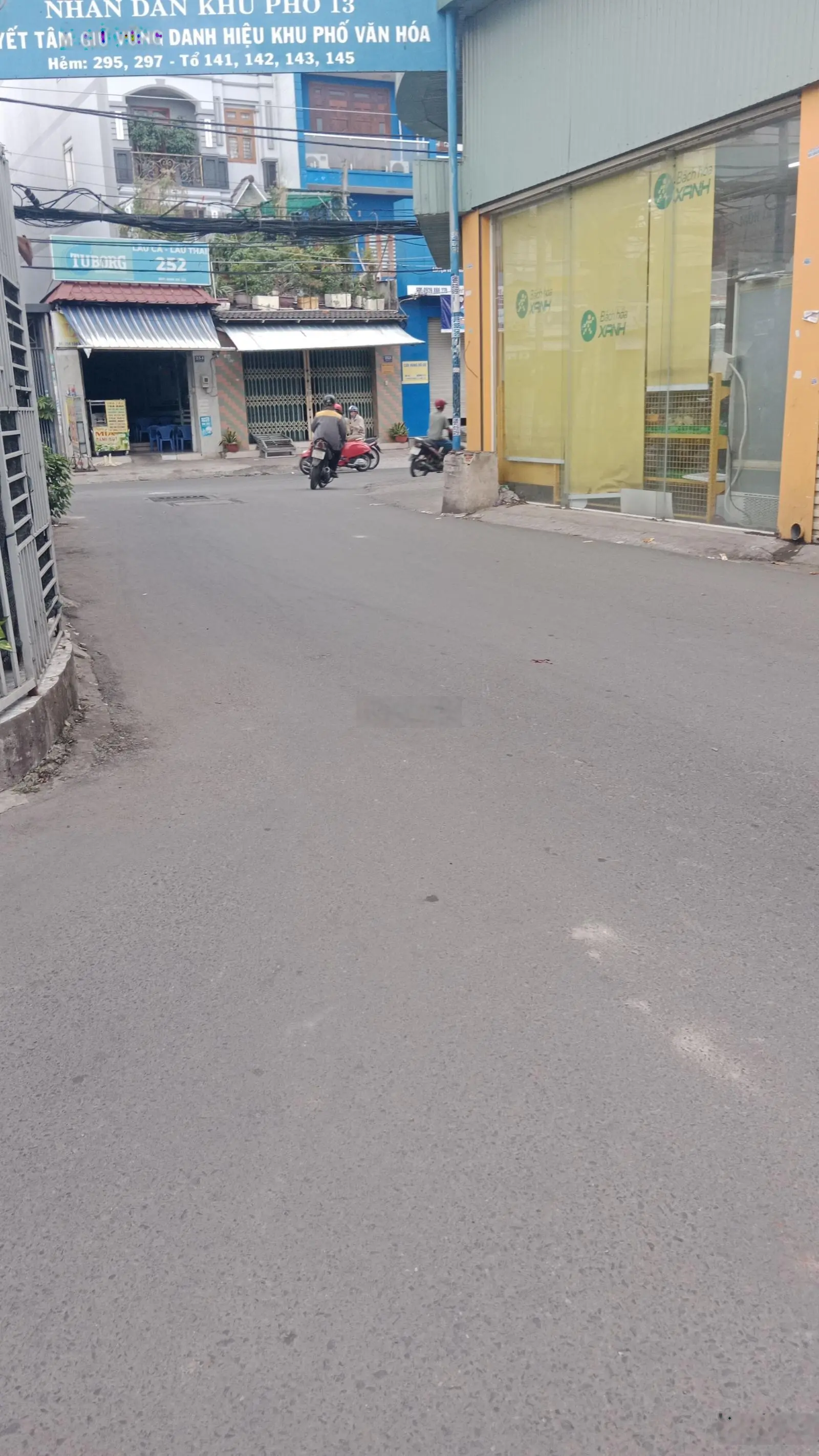 Bán gấp nhà riêng 2 tầng 21m2 hẻm xe hơi,giáp q6, tân phú,đường tân hoà đông bình tân giá chỉ 2,3tỷ