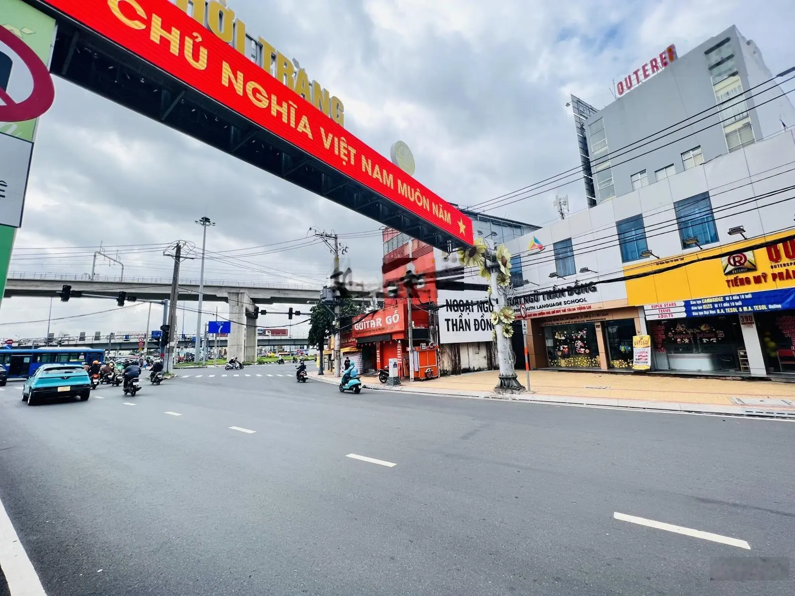 Siêu vị trí phố chuyên doanh Võ Văn Ngân - P. Bình Thọ - 267m2 ngang 6.5m - HĐT 150 triệu/Th