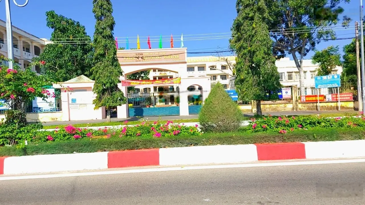 Bán đất thị trấn Long Điền Bà Rịa Vũng Tàu DT 100m2 giá 2,35 tỷ