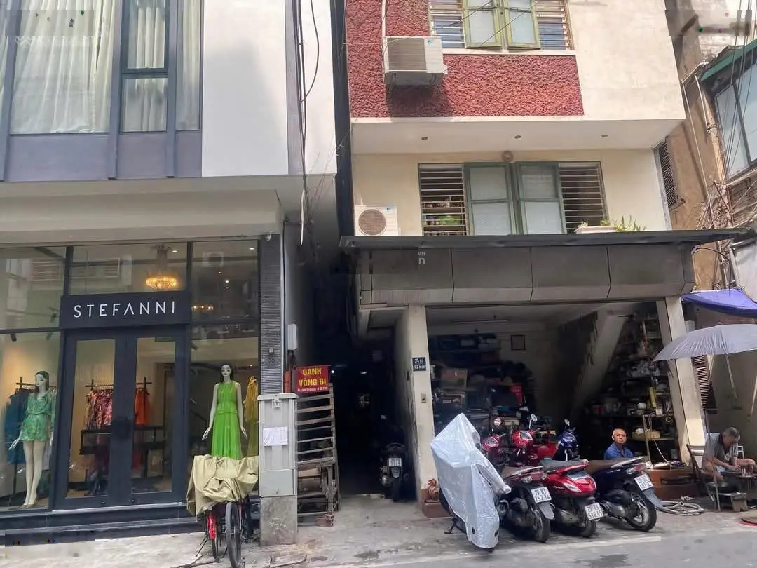 Chính chủ bán nhà Hàng Cháo Đống Đa, 5 tầng, cách phố 15m Giá chỉ 3.8 tỷ!