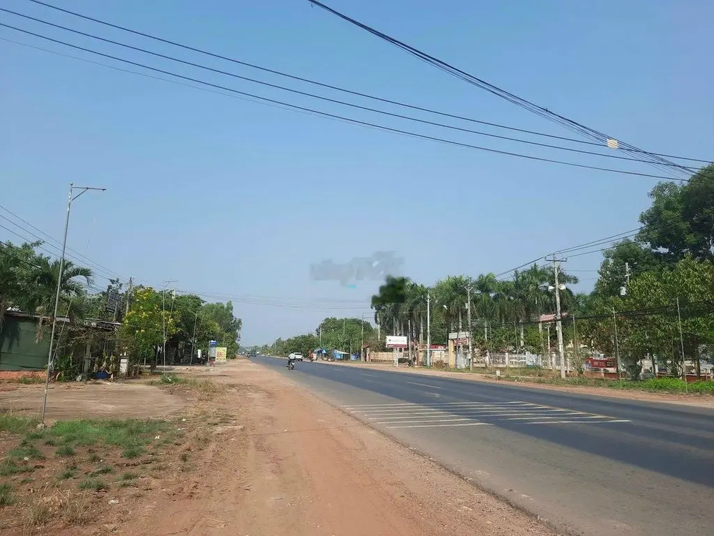 bán gấp 2 lô tiện xây trọ,kinh doanh sát KCN Becamex Bàu bàng,sổ riêng