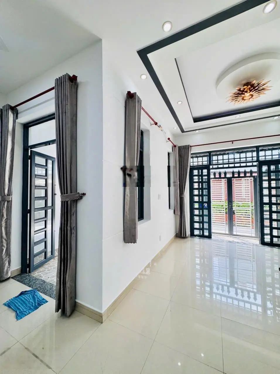 Nhà trệt lầu 6x10 hẻm oto giá 4tỷ380