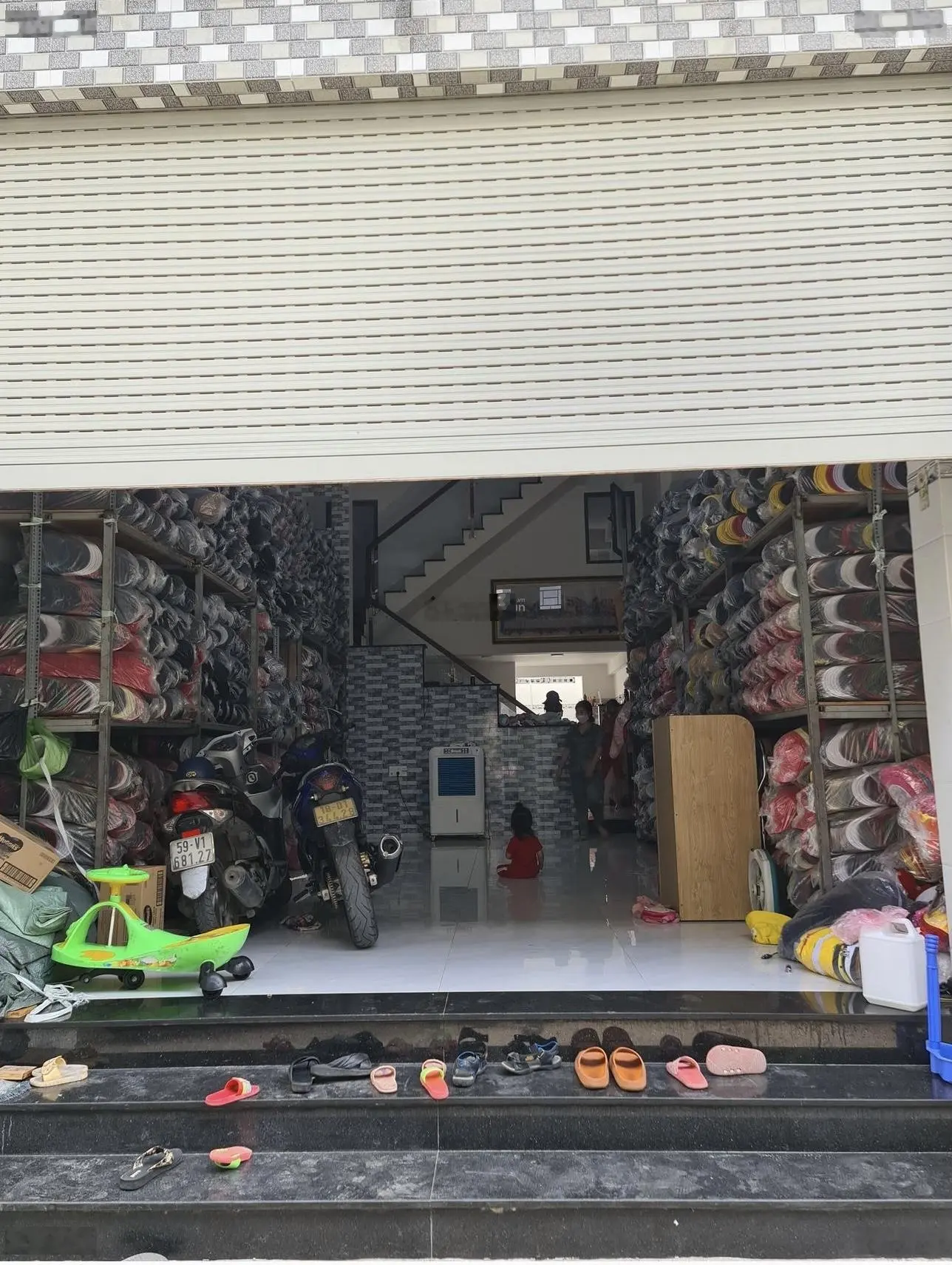 Bán nhà HXH ra ngay đầu đường TTH21, 72m2 1tỷ7 SHR sang tên trong ngày, ngay ngã tư Tân Thới Hiệp