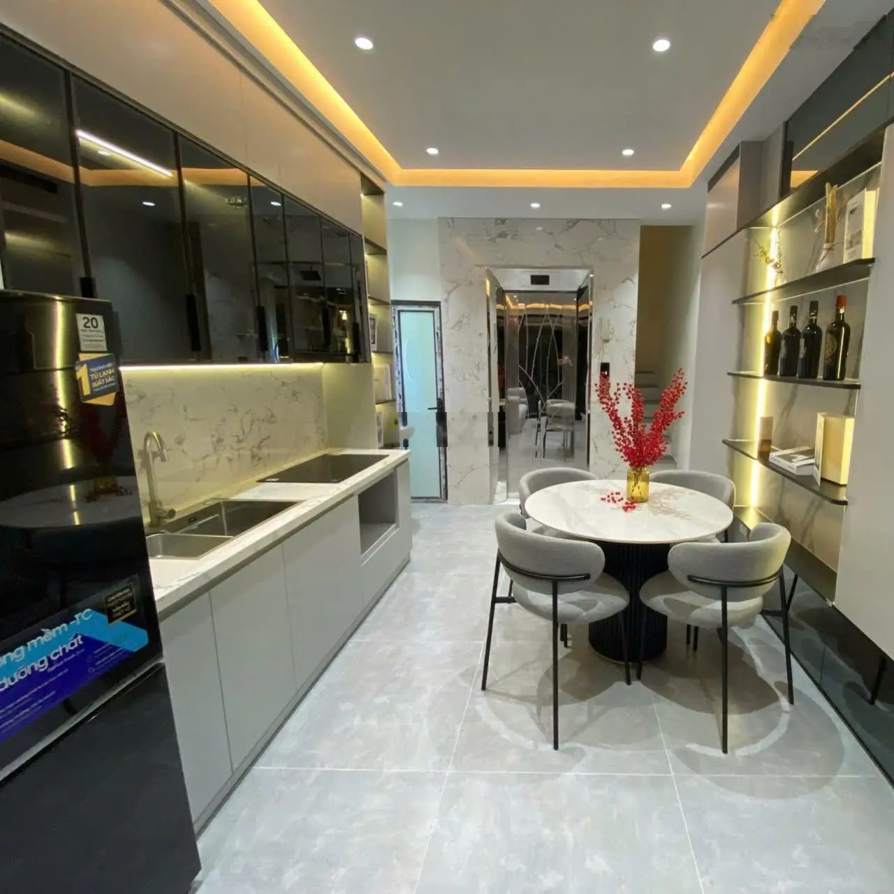 Mặt ngõ ô tô 8.8 tỷ, 5 tầng thang máy, DT 34m2, 3 ngủ full nội thất, Vạn Phúc, Hà Đông