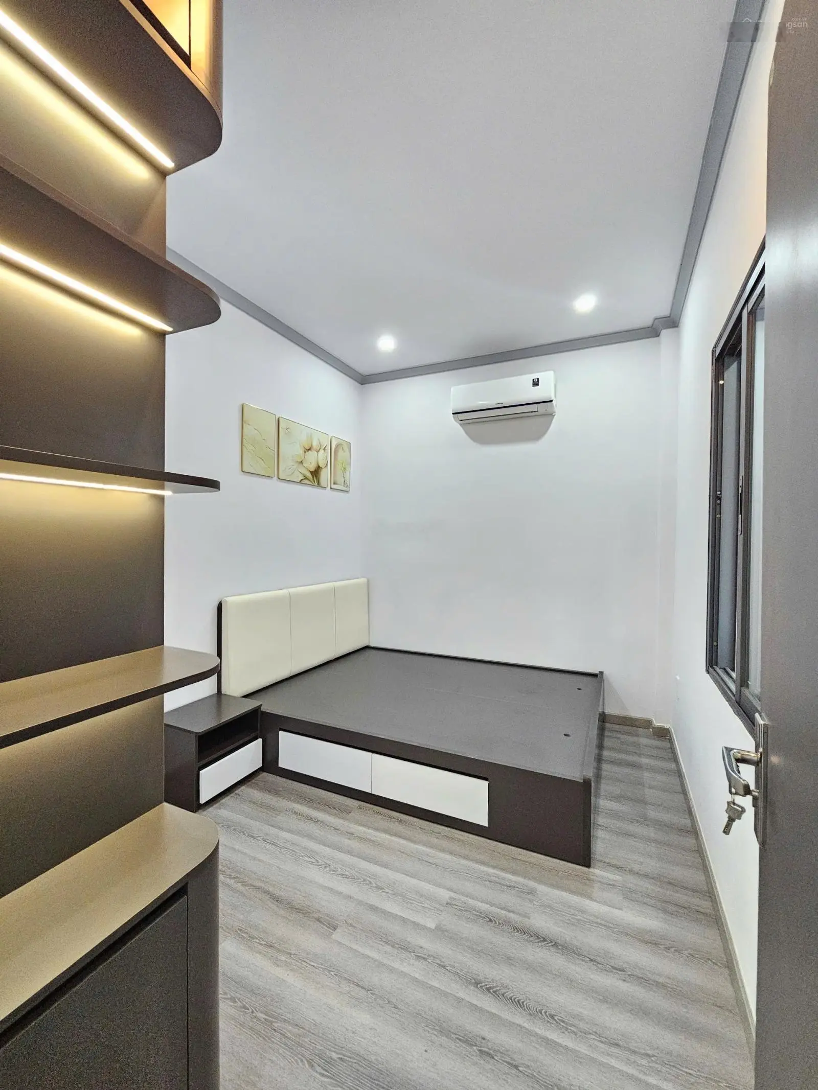 Nhà 82.5m2 3.4 tỷ TL ngang 5m có phòng ngủ dưới, KDC ngay chợ Phú Phong, p. Bình Chuẩn