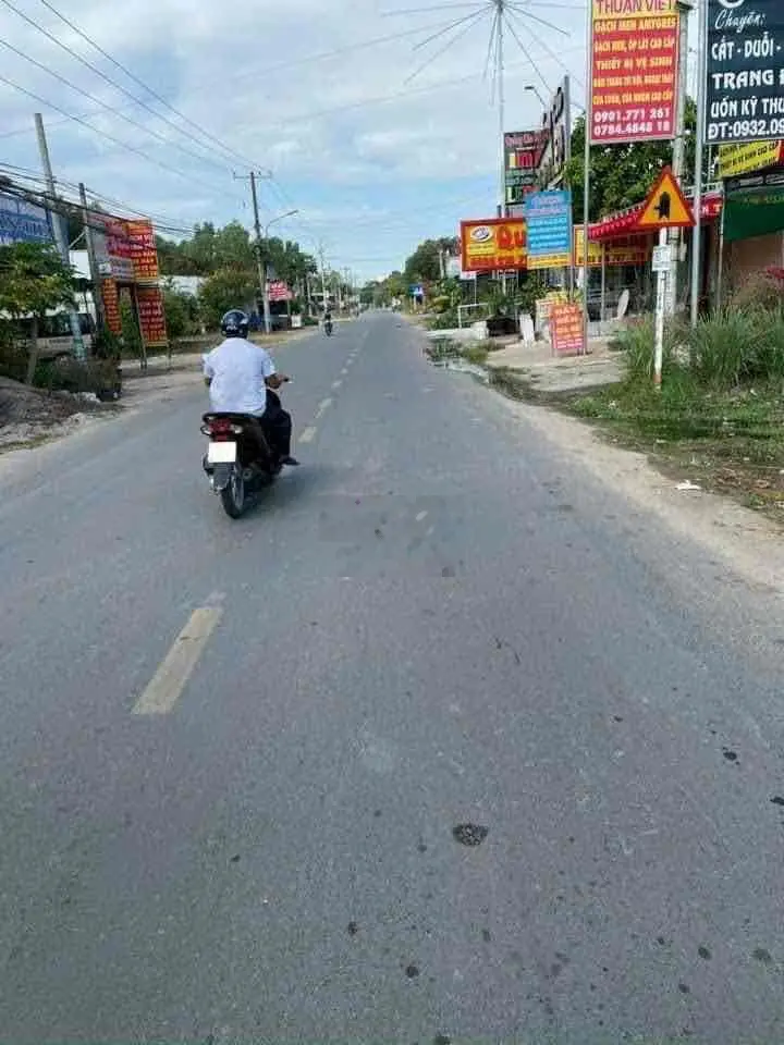 Đất mặt tiền hùng vương có kiot kinh doanh