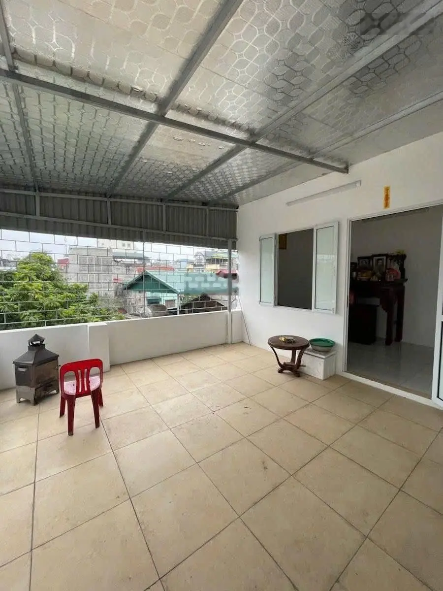 Bạch Mai, Hai Bà Trưng. DT 31m² x 4 tầng, MT 4,6m, giá 5,4 tỷ. Ngõ nông gần phố.
