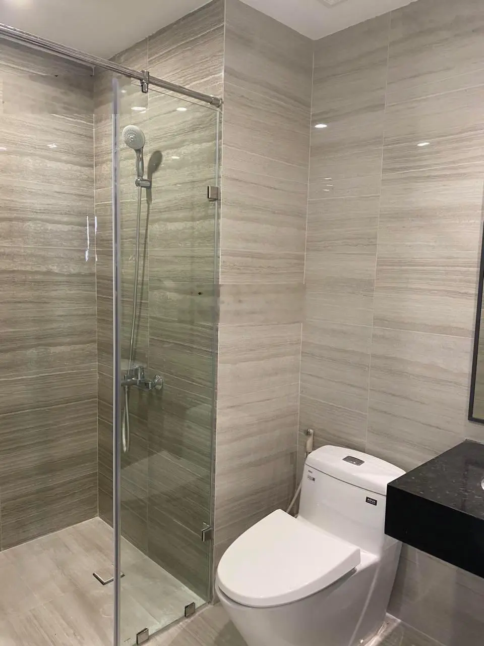 Cần bán căn hộ chung chư Gofl View Lê Phong Bình Dương, 2pn2wc tầng thấp, diện tích 72m2