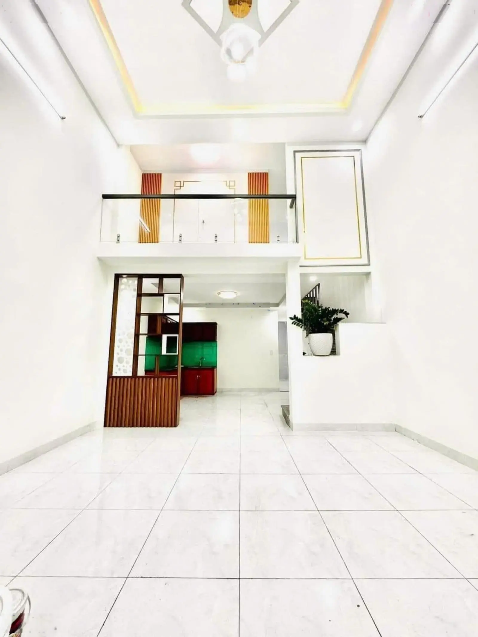 Nhà Gác Lửng SHR 5x19m. H.Tây Sân xe 7 Chỗ,2PN,2WC kp4 Trảng Dài Biên Hoà Đồng Nai.