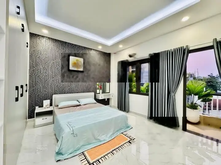 Bán gấp nhà đẹp hẻm xe hơi Đ. CMT8, P15, Q10 .DT: 5,5x17m Full Nội Thất Vào Ở Ngay Giá 4Tỷ 360.