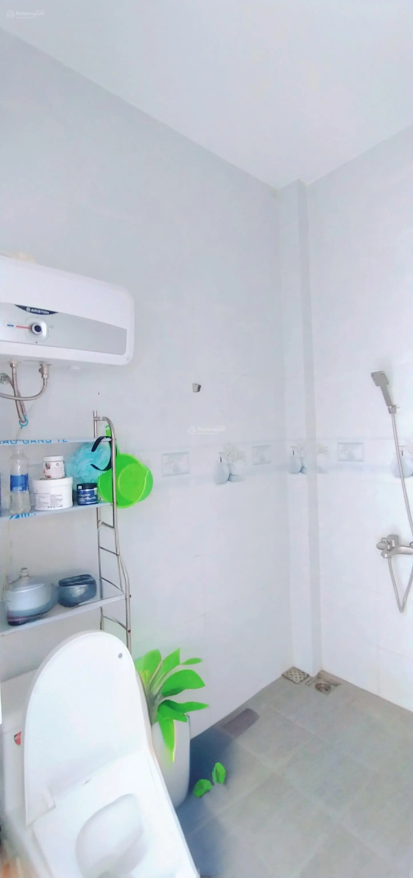 Nhà thiết kế hiện đại 1 trệt 1 lầu, sân thượng, nội thất đầy đủ, lộ giới 16m, phường 1, TP Cà Mau