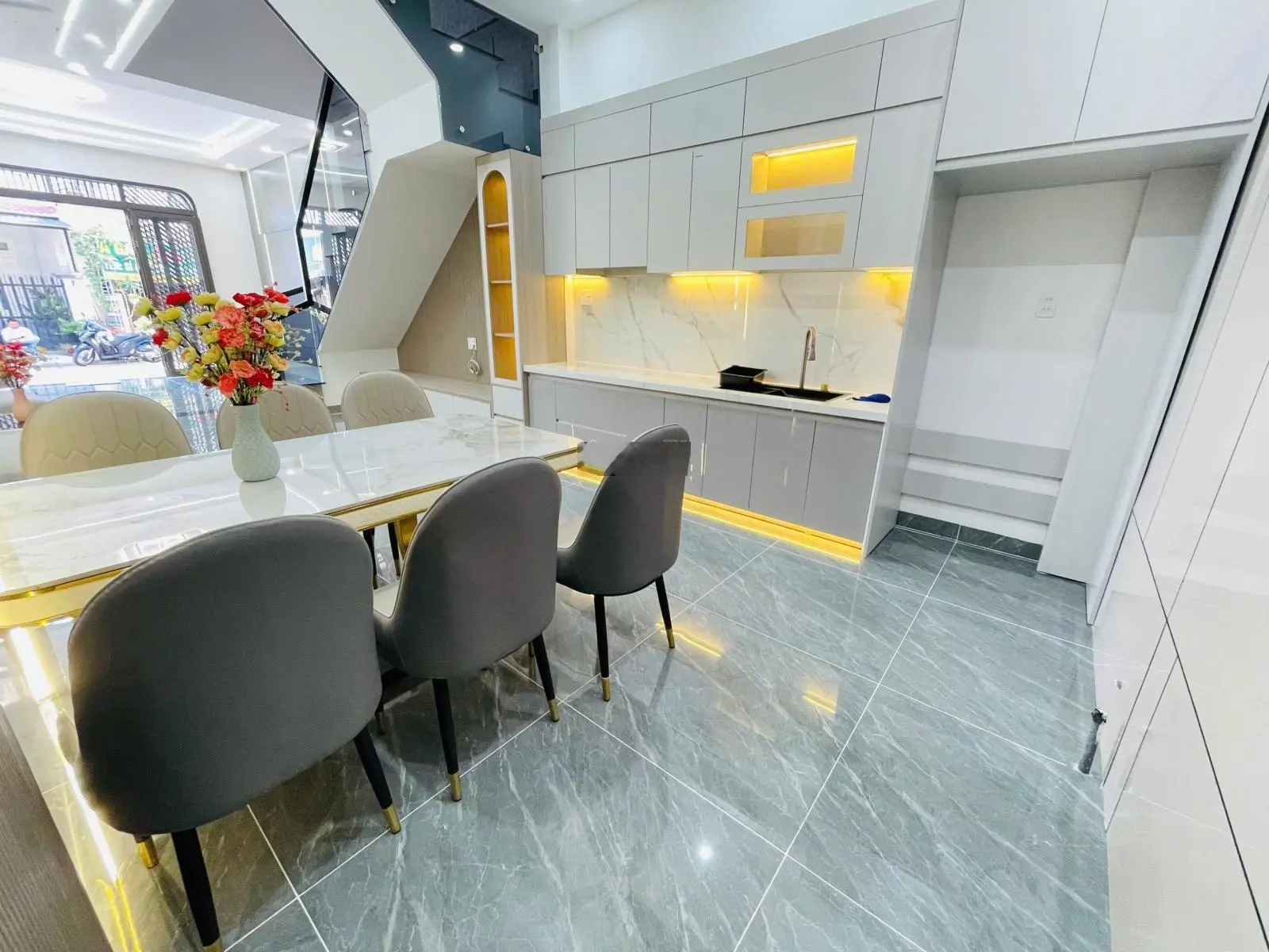 3 tỷ 8 bán nhà 1 trệt 2 lầu gần trường cấp 3 Lý Thái Tổ 300m, P. An Phú, TP. Thuận An