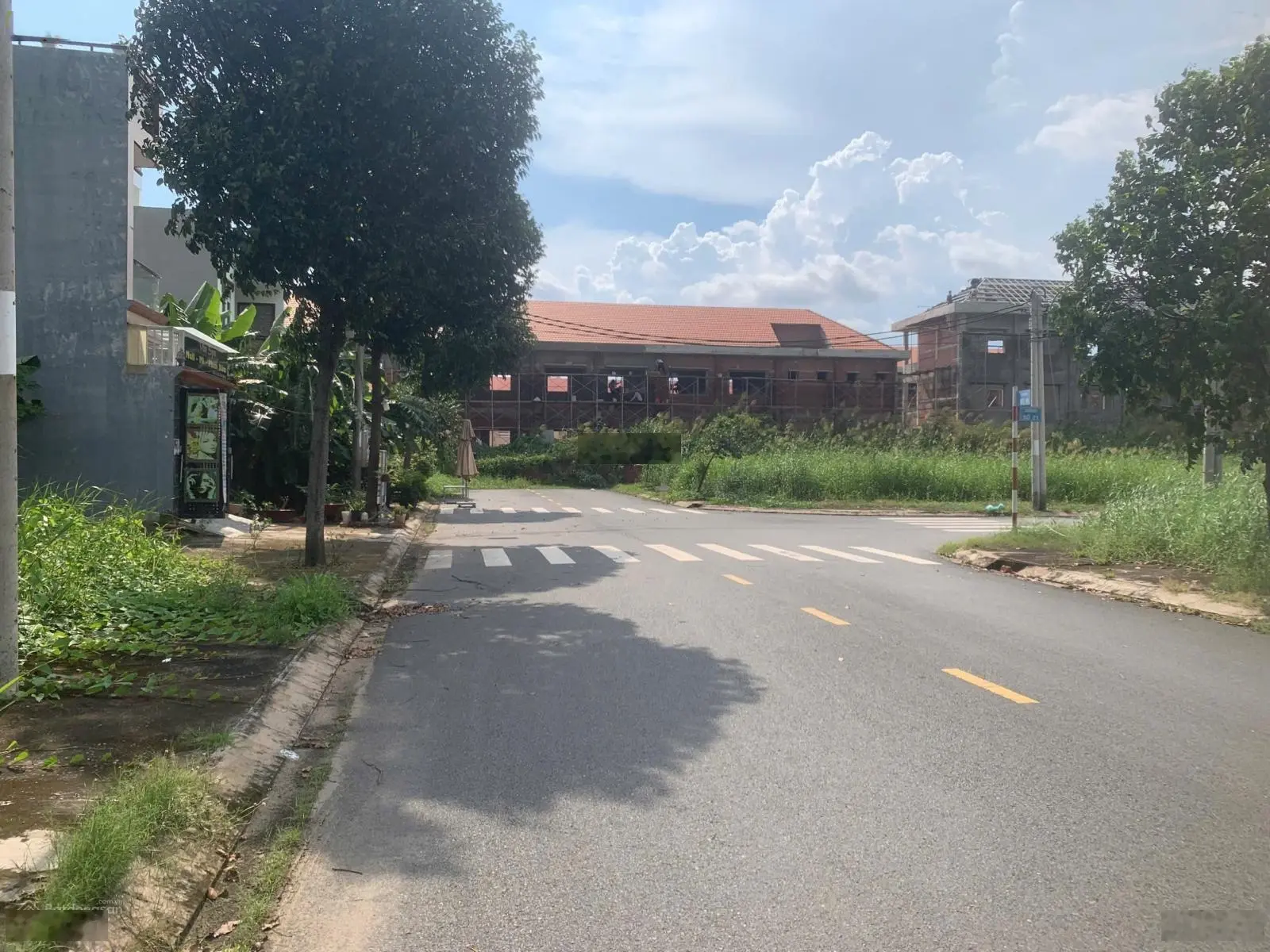Sài gòn village- Giá rẻ có một không 2 - Thuộc đường số 10- LG :17m , Giá chỉ 2.050 tỷ /82.3 m2
