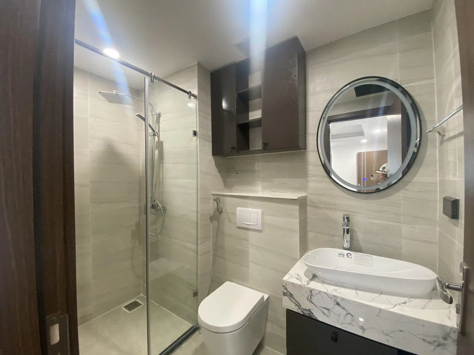 Cần bán tôi cần bán lại căn hộ 2PN/55m2 full nội thất cơ bản, trung tâm TP. Bắc Giang giá 1.8 tỷ