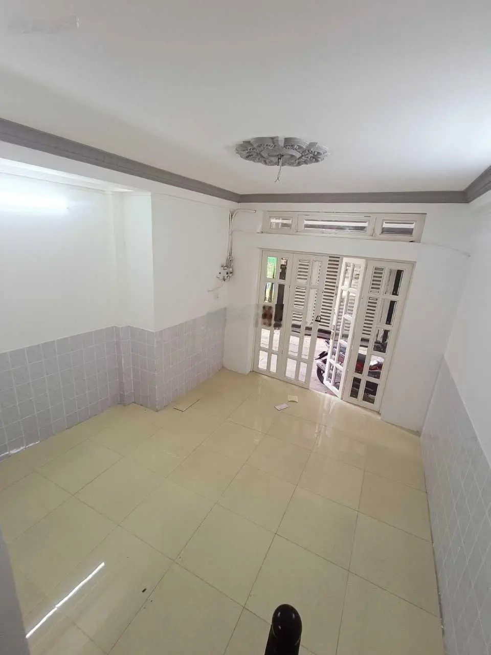 Cần bán gấp căn nhà Trần Quý , P4, Q11. Dt92,7m2, 4PN, 3WC, Giá 7.550tỷ. Sổ đỏ trao ngay