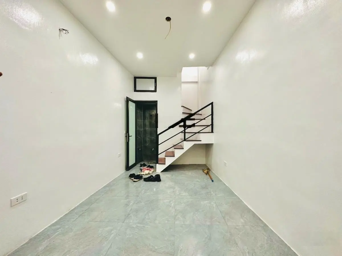 Siêuphẩm mặt phố.kinh doanh đỉnh cao. nhà bán.phố phù tiên. diện tích 15 mét vuông.5 tầng vip