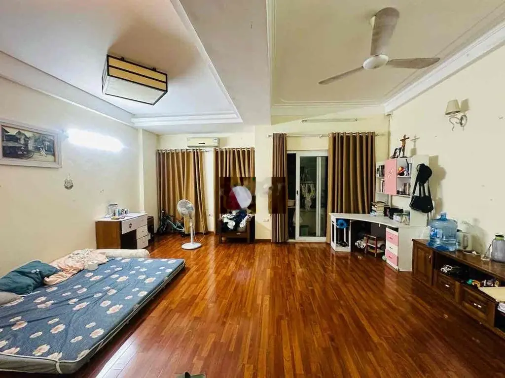 200tr/m2 đường ô tô! Hoàng Cầu - 55m2 x 4 tầng MT6,3 - Ngõ thông khắp
