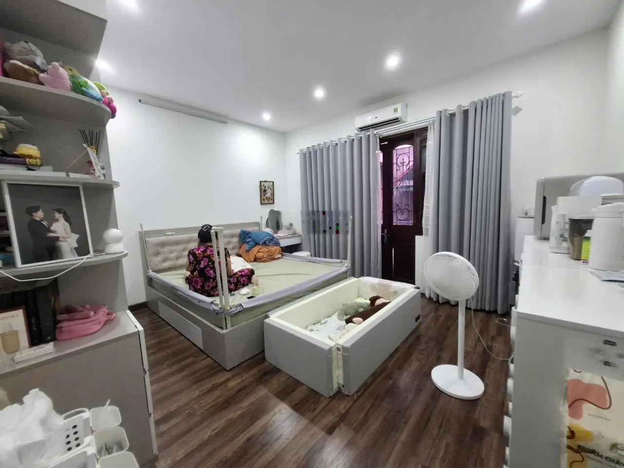 Nhà đẹp phân lô khu Trần Quốc Hoàn 55m2, mặt tiền 5m giá 22.3 tỷ