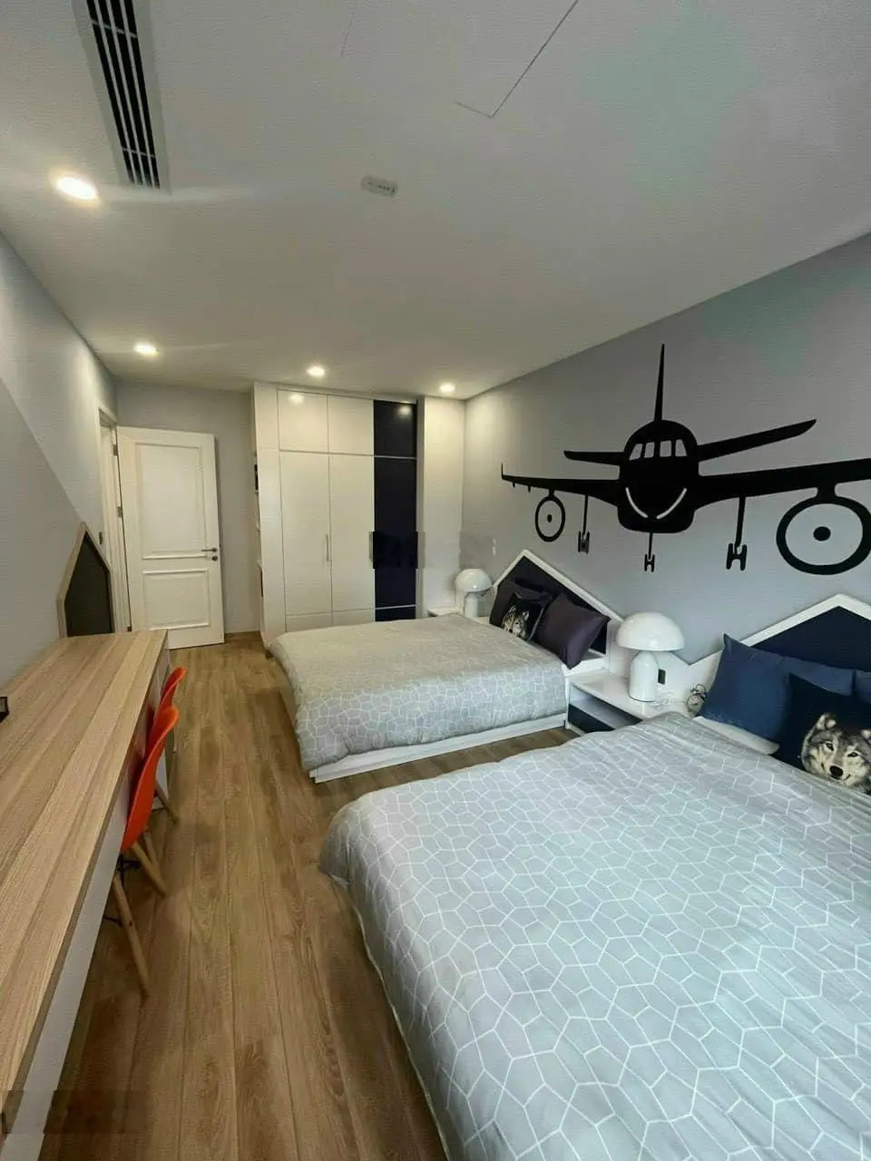 Chính chủ bán căn góc, 2 mặt thoáng thiết kế 3 PN tại Hà Nội Paragon. Giá 7,2 tỷ, diện tích 140m2