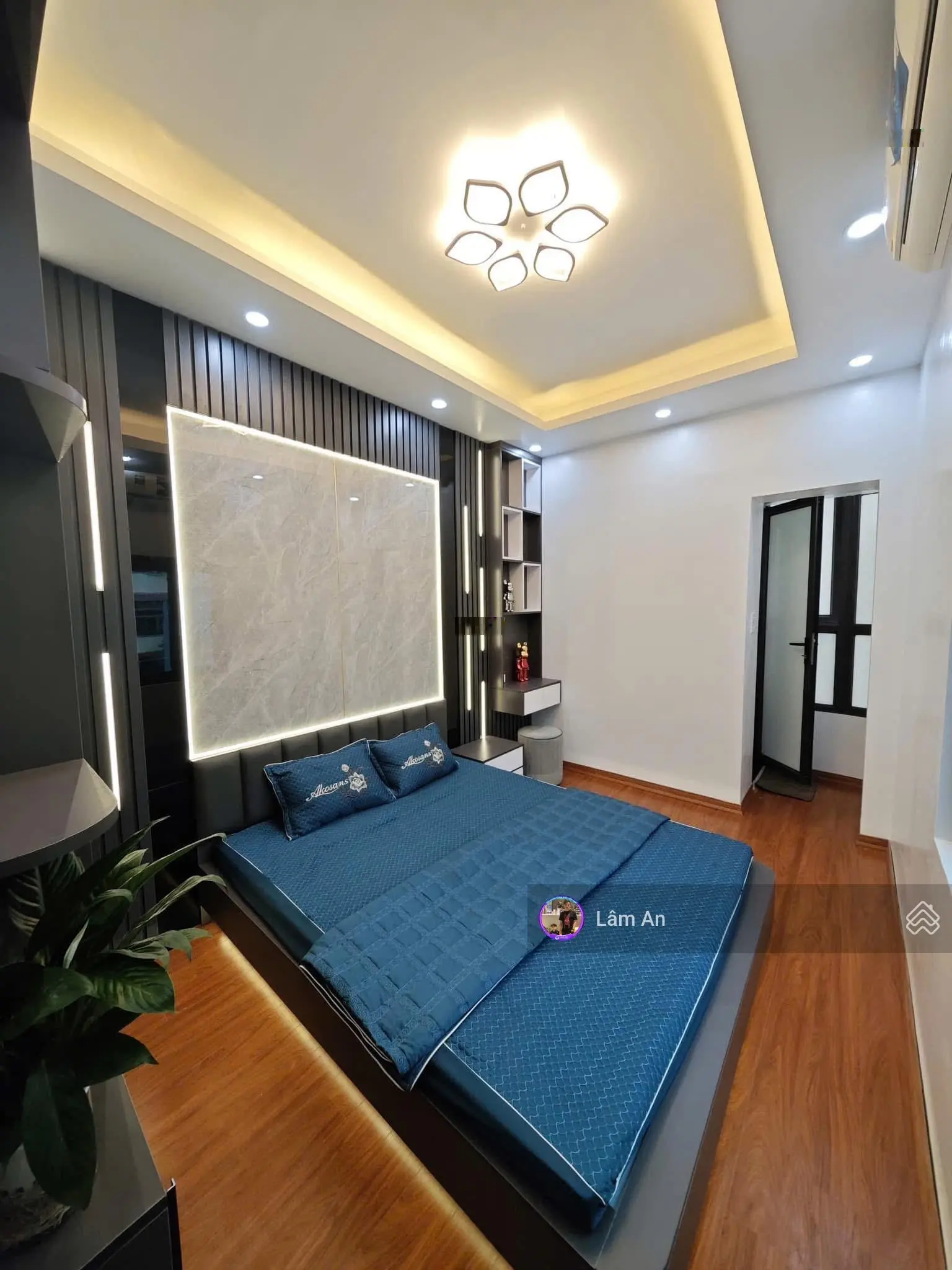 Bán nhà tại Cầu Giấy - 20m ra ô tô tránh - DT 35m2 - MT 3m - nhà 4 tầng 4pn - Giá 6,8 tỷ