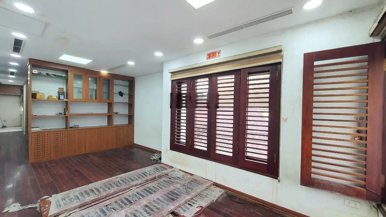 Bán nhà mặt phố, vỉa hè, kinh doanh Vũ Phạm Hàm, Cầu Giấy 65m 4 tầng MT 3,8m 20.6 tỷ
