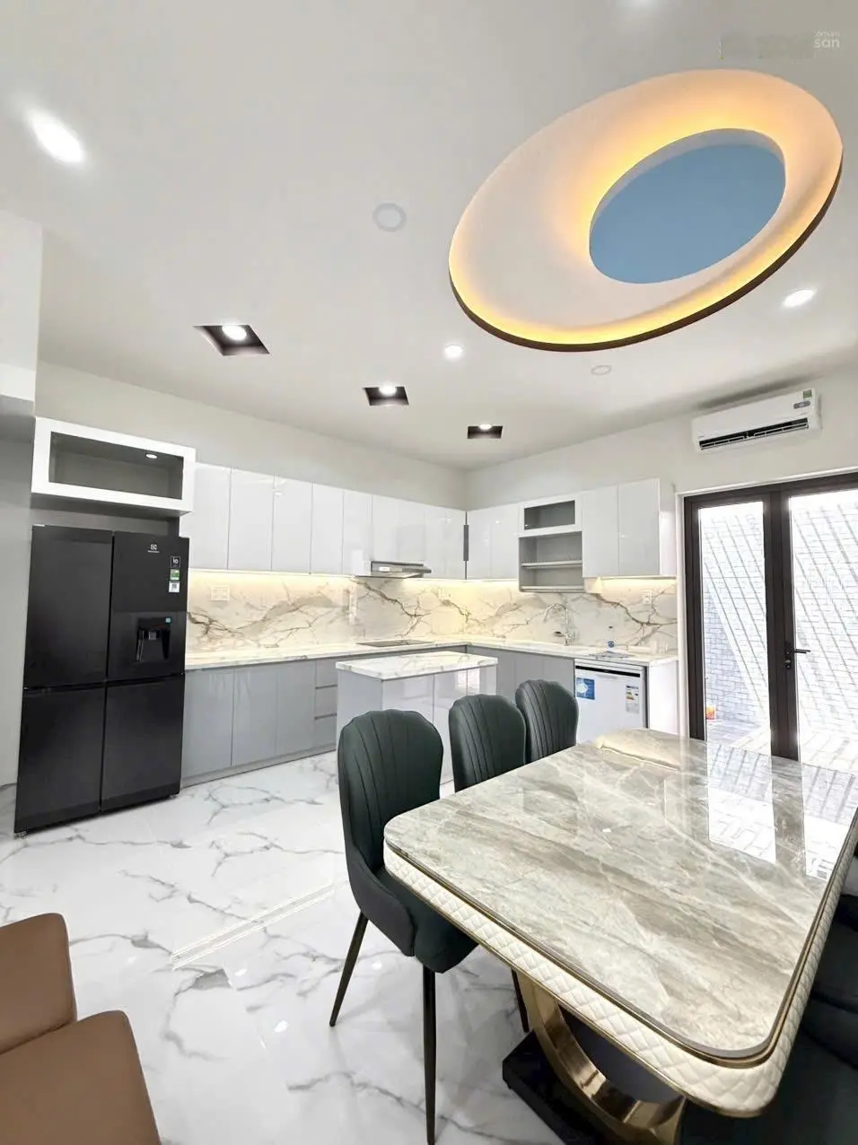 Bán Nhà Mới Xây 3 Tầng Tại Gói 5 Mỹ Gia Đối Diện Công Viên