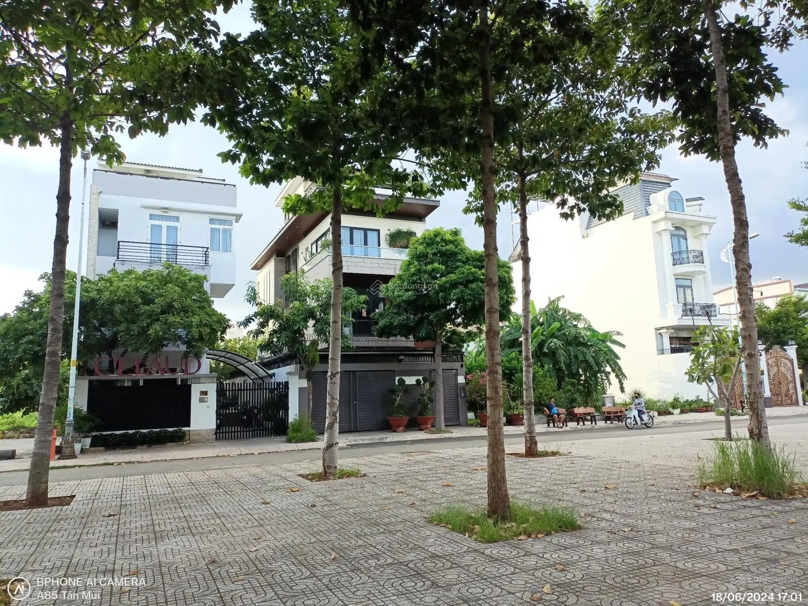 Bán đất biệt thự song lập, KDC Đông Thủ Thiêm, 8x22 176m2 yên tĩnh giá 14,9tỷ TL