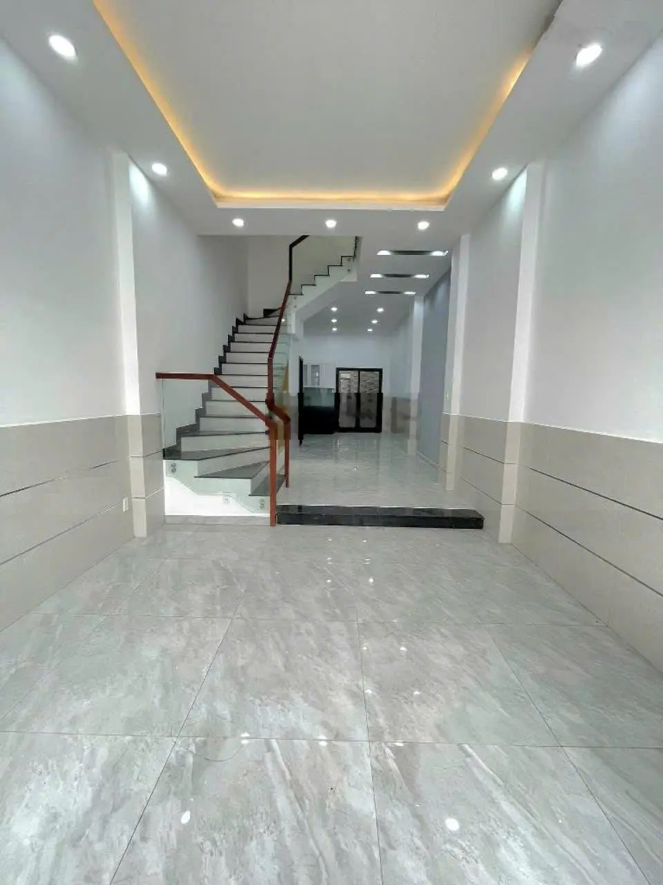 Chỉ hơn 5 tỷ có nhà mới - Mã Lò - Lê Văn Quới - 3 tầng BTCT- 4 x16m- h6m- sổ vuông- pháp lý chuẩn